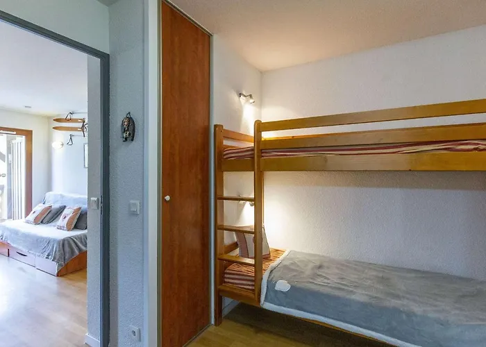 4 Pers Avec Terrasse, Piscine Couverte Et Salle De Fitness, Proche Pistes Et Remontees - Fr-1-404-339